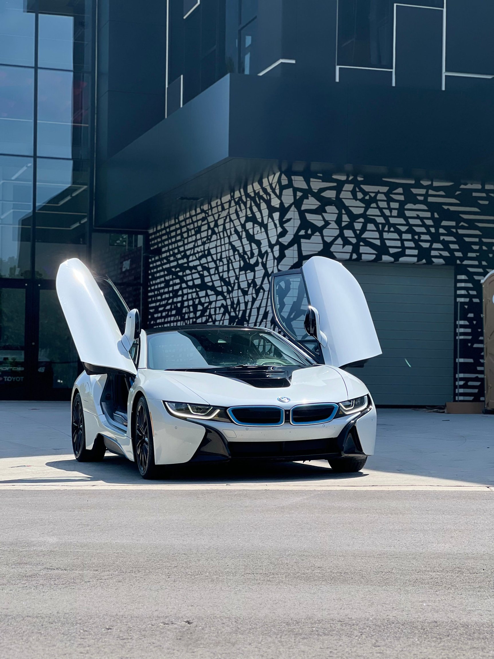 BMW i8